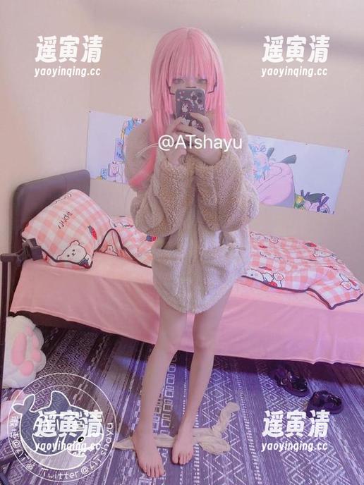 AT鲨 AT鲨带着网袜上路:一场视觉上的大胆尝试,你准备好了吗?