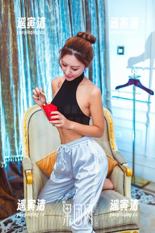 GIRLT果团网-黄歆苑 GIRLT果团网 - 谁说兔子只能放在笼子里?黄歆苑带来高清兔女郎美图