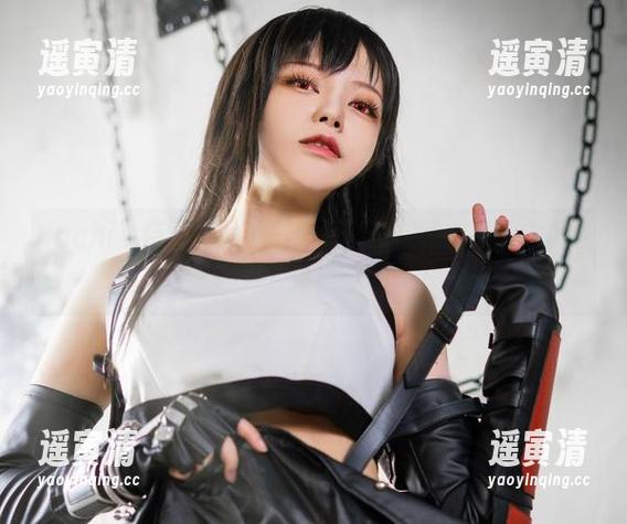 Hachi小芭分享的秘书作品，工作和幽默的完美碰撞！