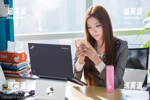 IMiss爱蜜社 - 看SISY思穿红裙，全套写真，心中默默感慨这位女神，套路深得很。