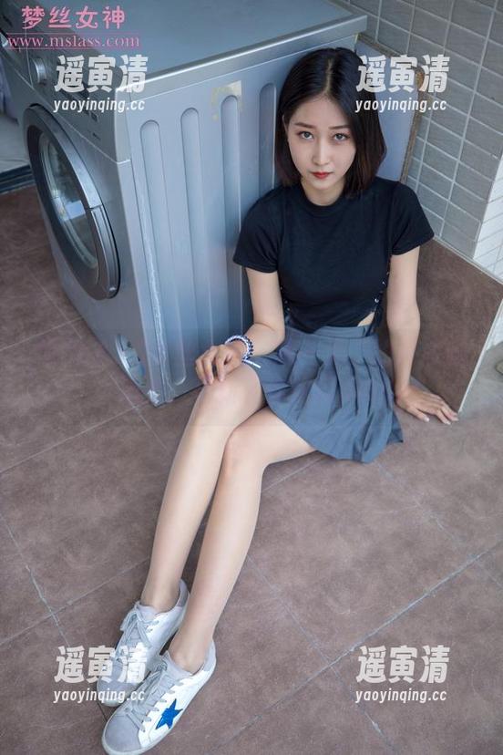 MSLASS梦丝女神-凌凌 MSLASS梦丝女神 - 独一无二的凌凌脚丫图集,更新了你这周的期待