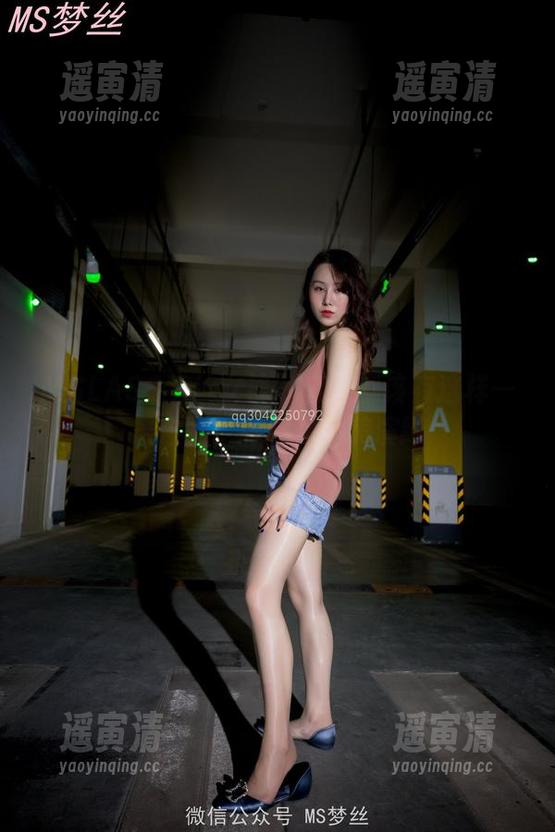 MSLASS梦丝女神-张灵儿 MSLASS梦丝女神 - 套图就该有这样一条白裙,张灵儿完美演绎