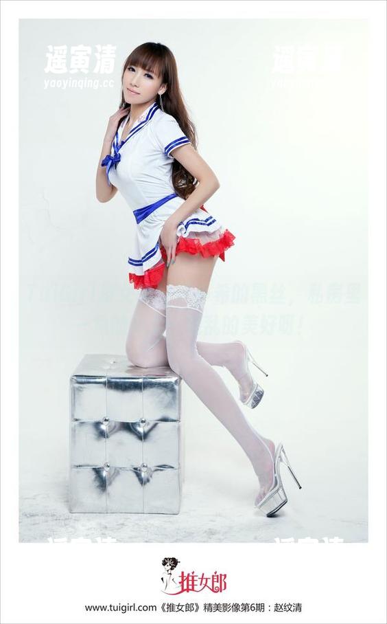 TuiGirl推女郎-纯小希 TuiGirl推女郎 - 纯小希的黑丝,私房里一角的温柔…混乱的美好呀!
