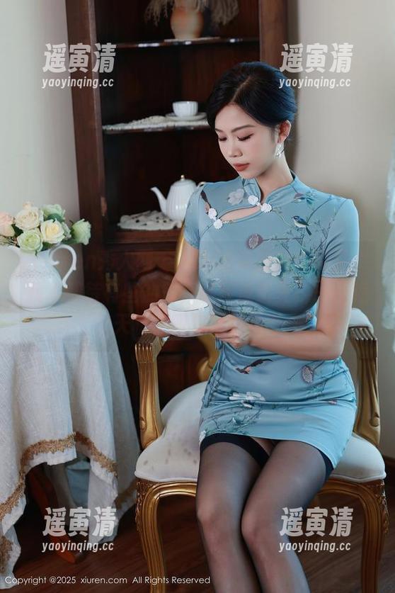 Xiuren秀人网-ALICE梁紫轩 Xiuren秀人网 - ALICE梁紫轩的镂空,我本期待有些仙气,结果没圣光却一语道破天机,图包果然神奇。