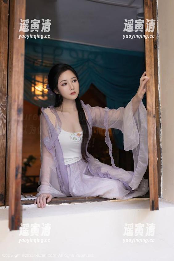 Xiuren秀人网-双笙Alina Xiuren秀人网 - 双笙Alina女王写真:你以为你见过的图册都很正常?可这里不一般!