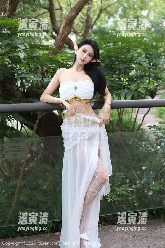 Xiuren秀人网-小甜angle Xiuren秀人网 - 饱满又灵动,浴缸里的美图挑战着我所有的想象,小甜angle,你这是在做啥?
