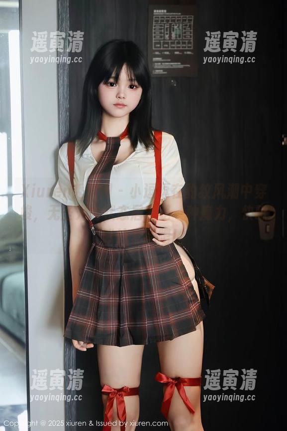 Xiuren秀人网-小逗逗 Xiuren秀人网 - 小逗逗在豹纹风潮中穿梭,无圣光的状态居然是一种魔力,快瞅瞅这套图吧!
