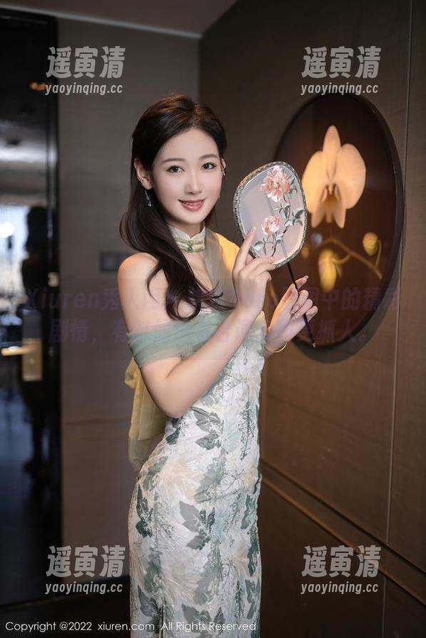 Xiuren秀人网-软软Roro Xiuren秀人网 - 软软Roro原图中的精彩剧情,有时候没有台词反而更抓人。