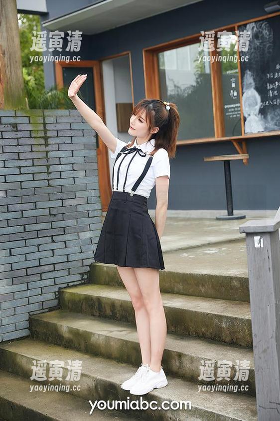 YouMi尤蜜荟-合法萝莉 YouMi尤蜜荟 - 从合法萝莉的目光里窥探旅拍写真:下载的人都这么大胆吗?