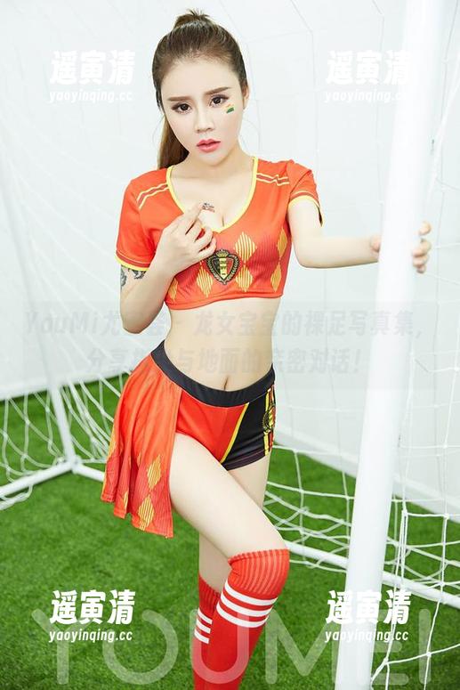 YouMi尤蜜荟-龙女宝宝 YouMi尤蜜荟 - 龙女宝宝的裸足写真集,分享指尖与地面的亲密对话!