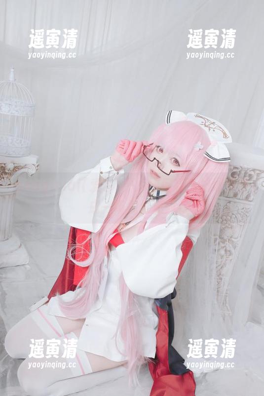 asagiriai(爱ちゃん)如何将私拍泳装变成一场视觉派对