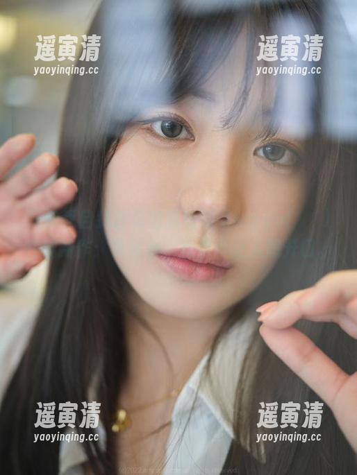 又缺乏自我控制的我追到了wuyo(우요)在线新作：死库水，看着真让人想开口。