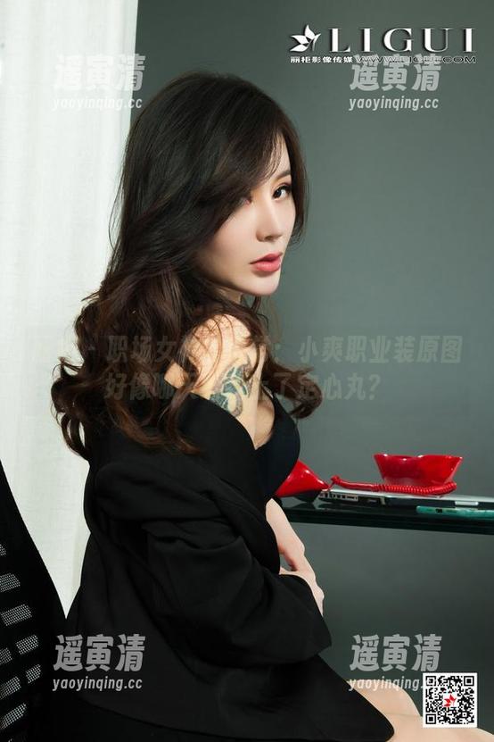 丽柜-小爽 丽柜 - 职场女神的日常:小爽职业装原图好像哪天给我上了定心丸?
