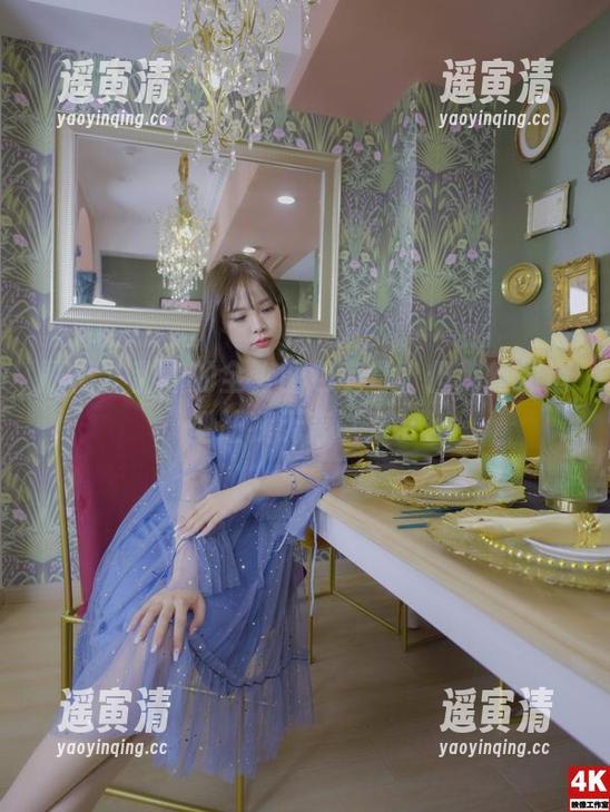 丽柜-甜甜 丽柜 - 甜甜的全套图包有毒,但那丝袜造型让我无言以对。