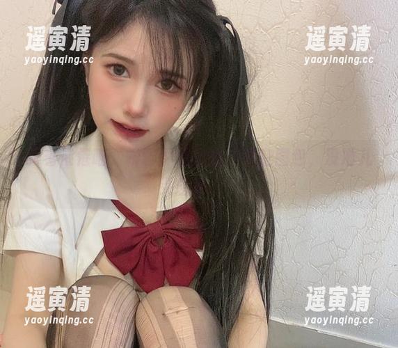 倦倦喵 跟着倦倦喵,聊聊那私房里的镂空图包,没准儿灵感来了!