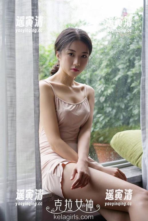 克拉女神 - 廖无聊，钟淇与吊带之间的微妙关系，不如来原图睹为快！