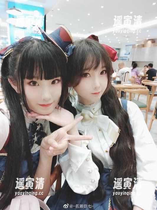 名赖弥七 名赖弥七的最新写真集《双人》,又是双份的惊叹,真会玩。