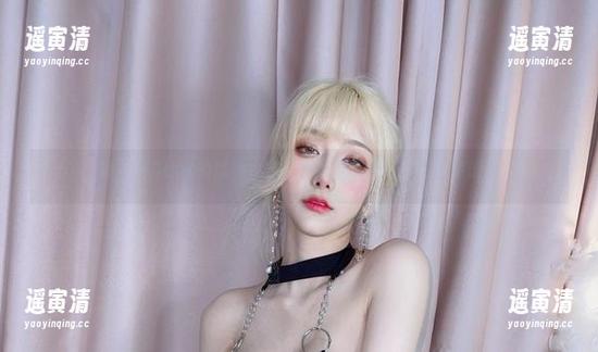 啾小妍Deer 啾小妍Deer的妹妹,要不要给这私房写真一个评语?