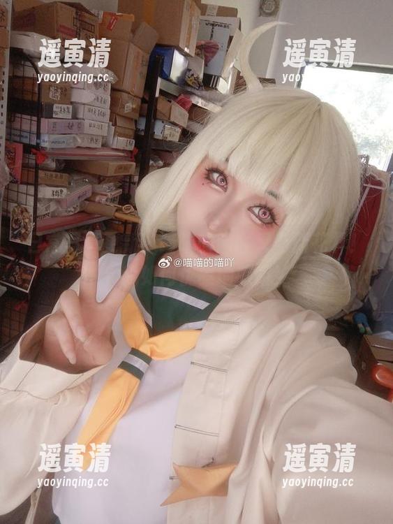 日常写真更新，喵喵的喵吖又有新花样！看我如何优雅地撒娇！