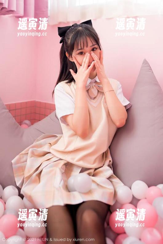 嗲囡囡-赵艺璇 嗲囡囡 - 哇,赵艺璇的美腿图包,我的眼睛快受不了了!