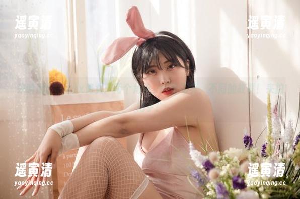 宋哈娜(송하나)x修女：两个角色，一个写真，不同的故事！来拍拍手！