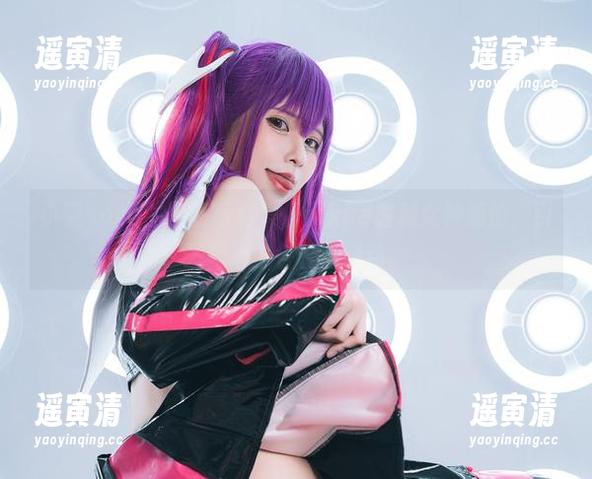 小空sora 小空sora的最新写真集,nikke胜利女神海伦,引发我心中各种小骚动。