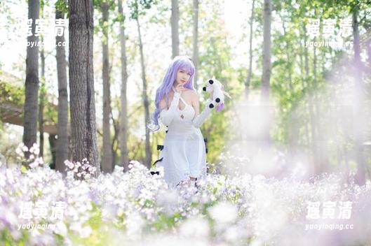 希希_啾 当希希_啾遇上温柔福利,图包里的画面有点小心思