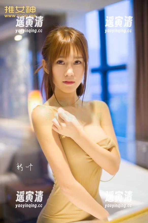 推女神-谭晓彤 推女神 - 图包快到!谭晓彤微露的吊带,完美契合夏日灵感