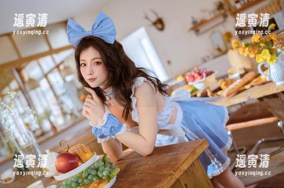桃良阿宅 最新写真揭开桃良阿宅婚纱的趣味侧面…竟然隐约有点可爱?