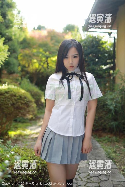 模范学院 - 看，糯美子Mini用粉色告诉我们：下载不仅是下载，还有心动！