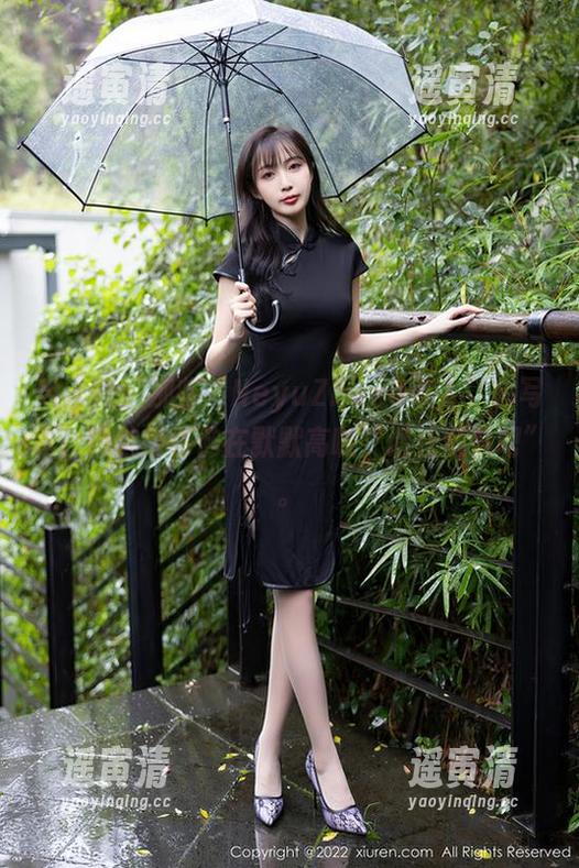 秀人网-HeyuZhang 秀人网 - 那些“HeyuZhang双人”的写真,精选得仿佛在默默高喊“请注意我吧”。
