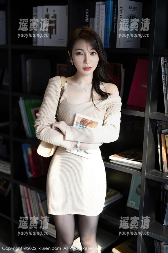 秀人网-e宝小野猫 秀人网 - e宝小野猫女王之路,美图分享中那种俏皮又优雅的反差,怎么会有这种奇观?