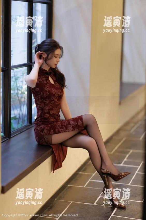秀人网 - 给我个理由不爱兜豆靓Youlina的女友作品集，现在就等着新更新呢。