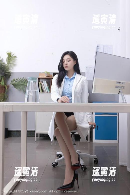 秀人网-周慕汐baby 秀人网 - 走过教室的周慕汐baby,校园风景合集我来啦!