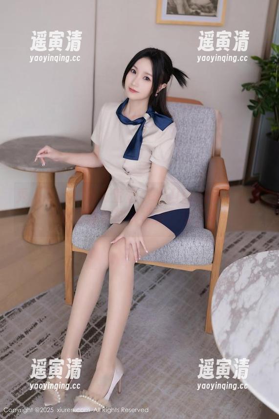 秀人网-陆萱萱cecillia 秀人网 - 来看陆萱萱cecillia的皮衣合集,我的眼神都快“穿”过了呢!