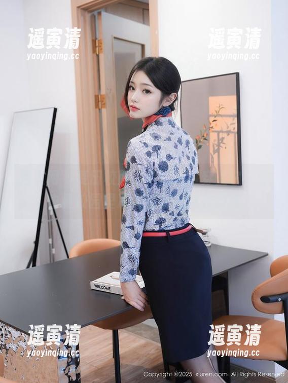 秀人网-麦田 秀人网 - 麦田校服高清图集:穿上它,你也是校园里凌晨的时髦健身教练