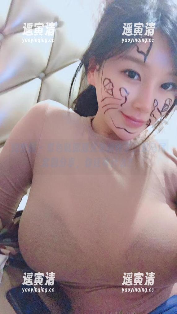 紫色哒豚豚 微密圈 - 紫色哒豚豚又发新作了,双马尾套图分享,你还等什么?