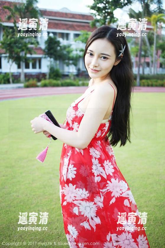 美媛馆-许诺Sabrina 美媛馆 - 许诺Sabrina毛衣合集:更新这件事,就像在不断打怪升级。
