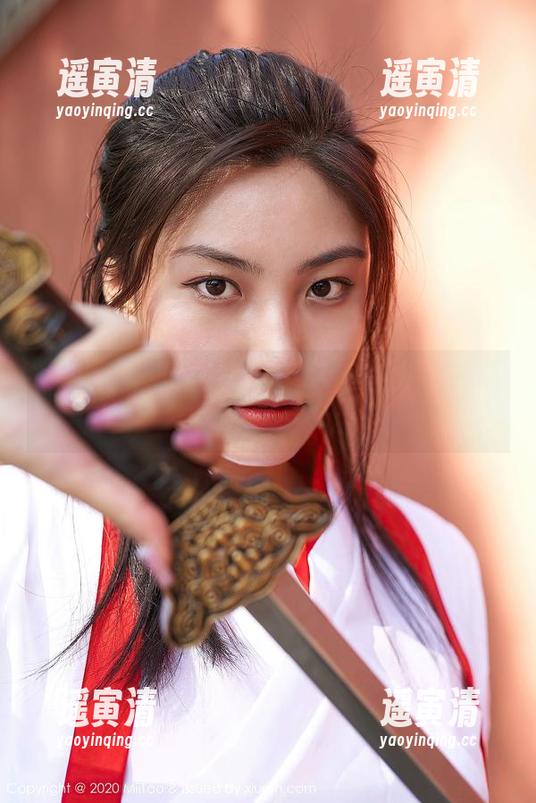 蜜桃社-梦乃Mandy 蜜桃社 - 梦乃Mandy的制服原图:我现在是不是得去买一套工作服?