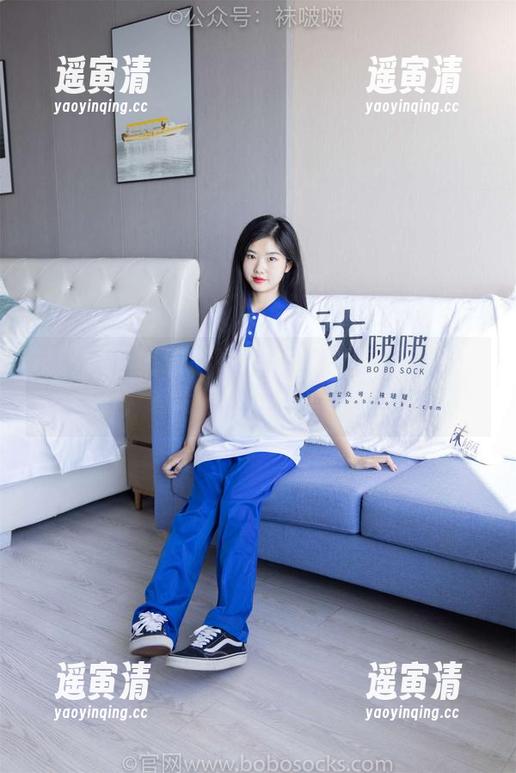 袜啵啵-奶油 袜啵啵 - 奶油把厚白丝穿得如诗如画的美图,有毒,上瘾程度:超标。