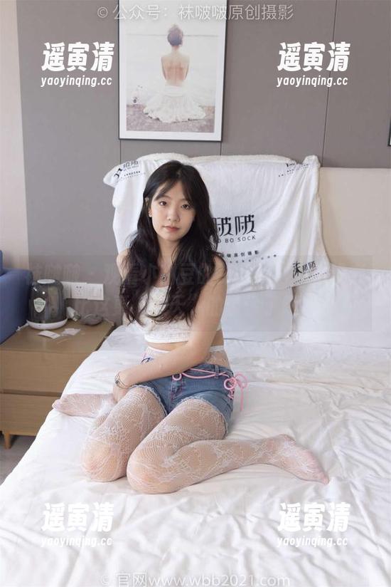 袜啵啵-小甜豆 袜啵啵 - 观看小甜豆的比基尼,似乎没有比这更“夏天”的事情了吧?