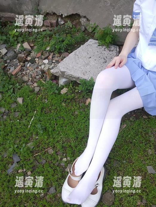 西尔酱 西尔酱的兰草旗袍合集,翻不翻雷,先试试这件!