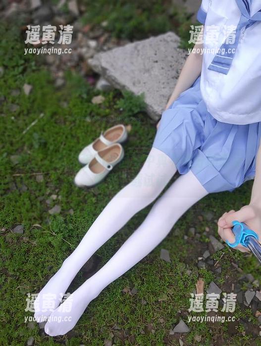 西尔酱 黑色?西尔酱的作品集中真有满分的暗示,快来下载试试!