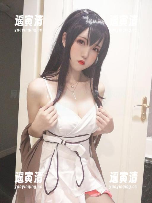 阿薰kaOri这次更新的学姐内衣cos，简直像走错片场了！